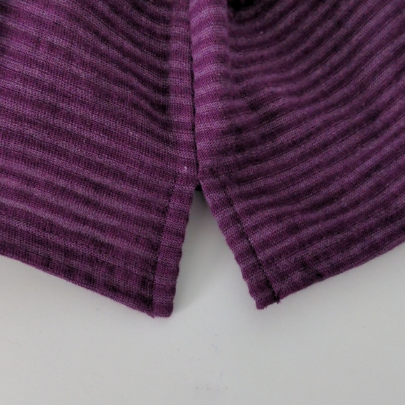 NWOT.  Liz Claiborne Top - Picture 7 of 7